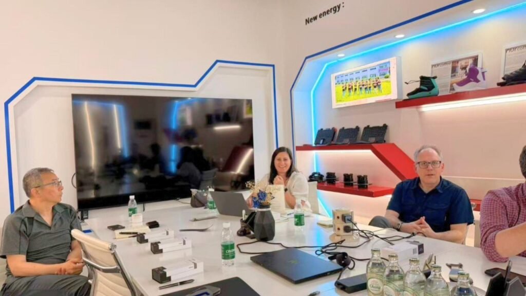 Carbon fiber OEM manufacturing at Haumann Technology facility