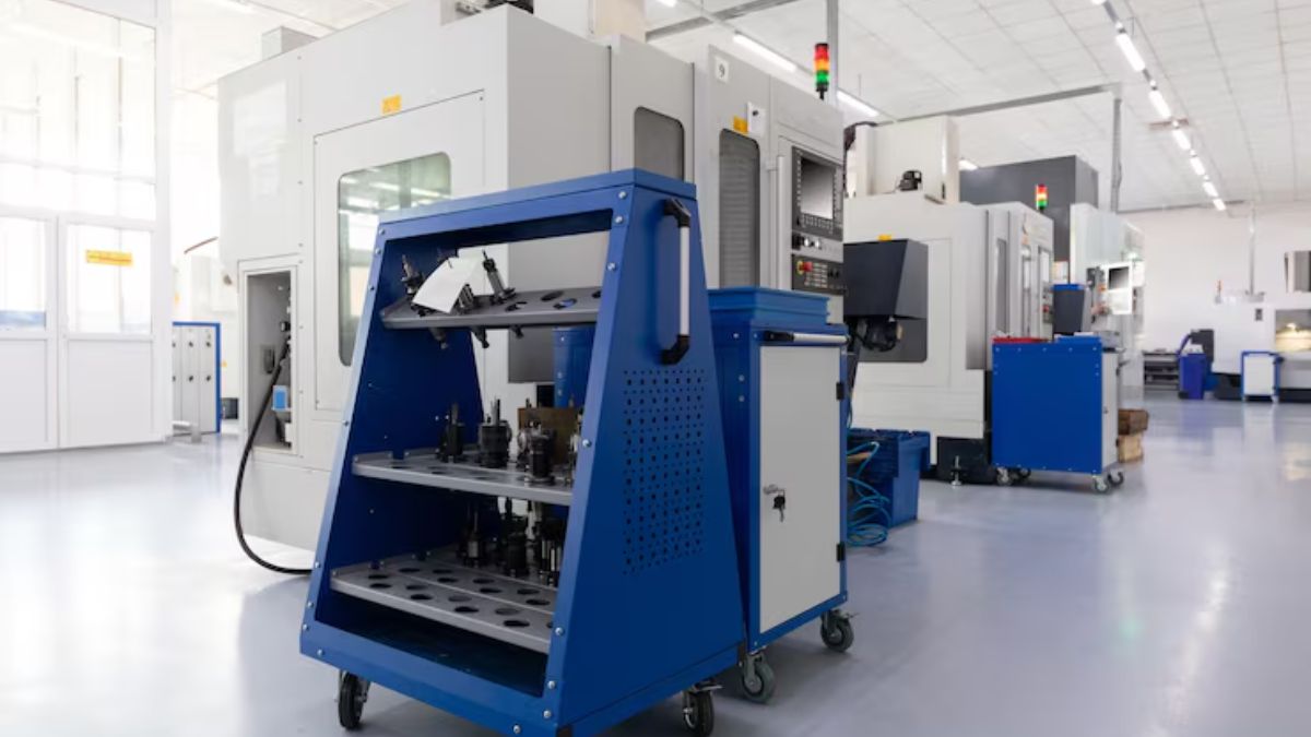 Custom plastic injection molding near me with Houston engineering support and global manufacturing coordination